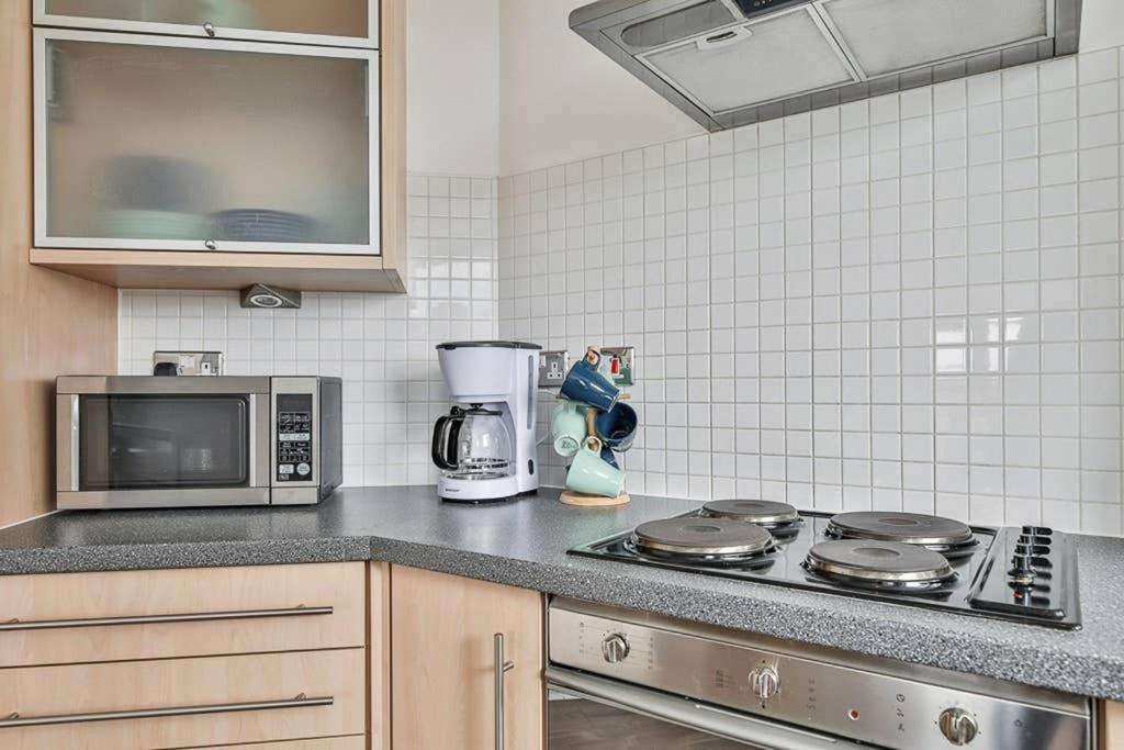 The Exclusive Gem Of Leeds - Sleeps 8 Apartment Exterior photo