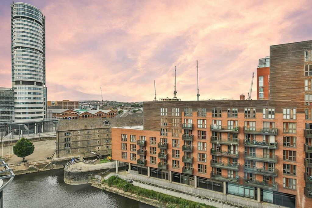 The Exclusive Gem Of Leeds - Sleeps 8 Apartment Exterior photo