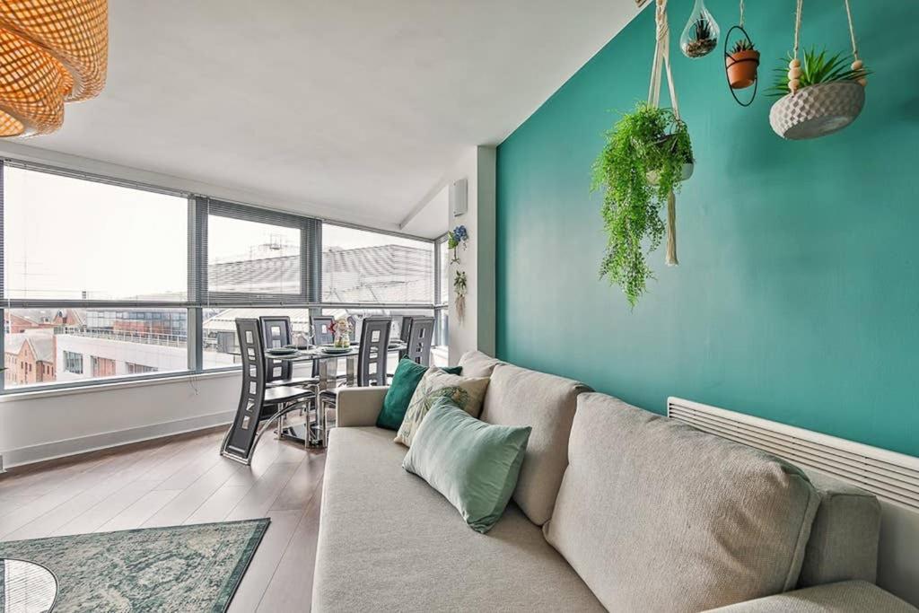 The Exclusive Gem Of Leeds - Sleeps 8 Apartment Exterior photo