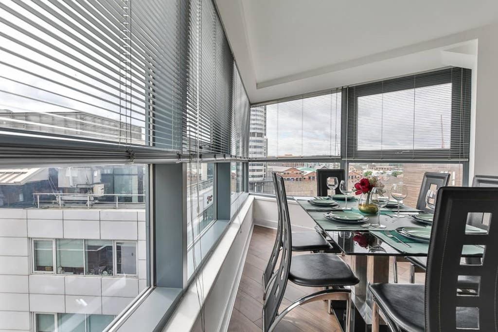The Exclusive Gem Of Leeds - Sleeps 8 Apartment Exterior photo